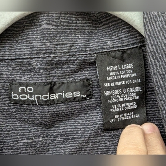 No Boundaries motorcycle button down READ DESCRIPTION carefully Size LARGE - Picture 3 of 16
